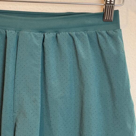 Lululemon Running Shorts Teal Perforated Zip Pocket Mens Size Small Running Gym - Picture 8 of 16
